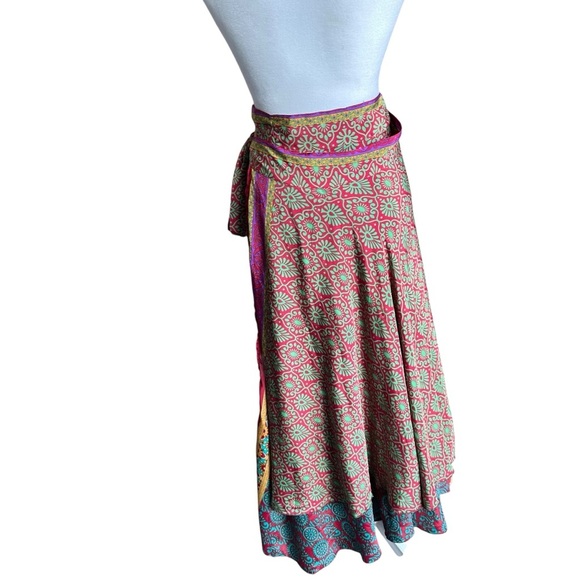 Impressions Vibrant Patterned Silk Reversible Skirt - Picture 4 of 8